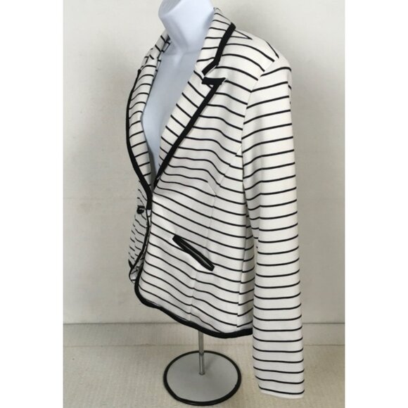 Convington Blazer Jacket Women Size M White with Black Stripes Pockets 2 Buttons - Picture 4 of 12